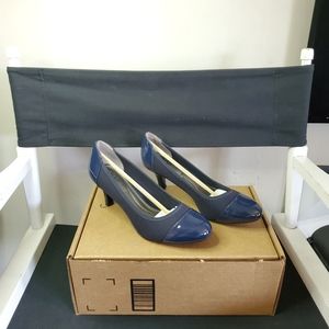 LIFE STRIDE Womens Parigi Pump Heel Size 8.5W